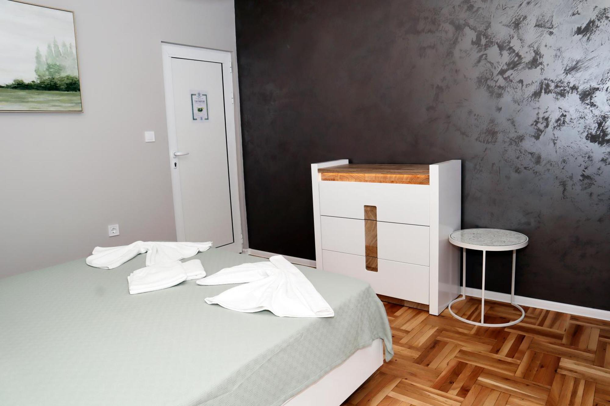 Studios Near To Burgas Free University Esterno foto