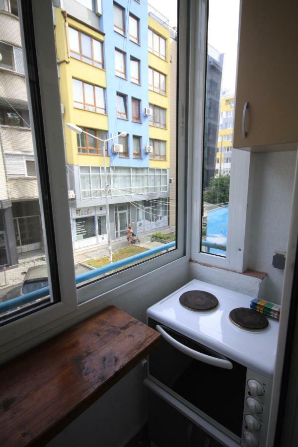 Studios Near To Burgas Free University Esterno foto
