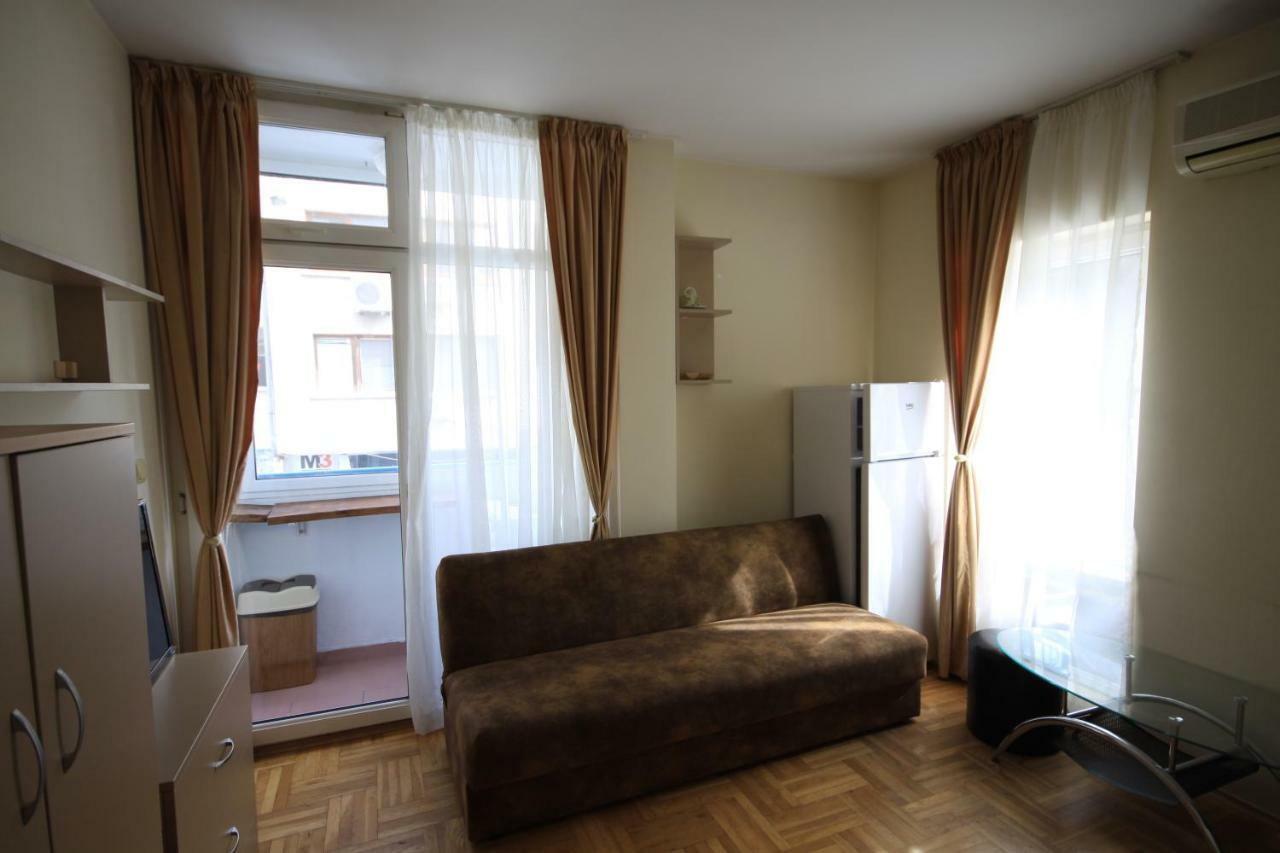 Studios Near To Burgas Free University Esterno foto